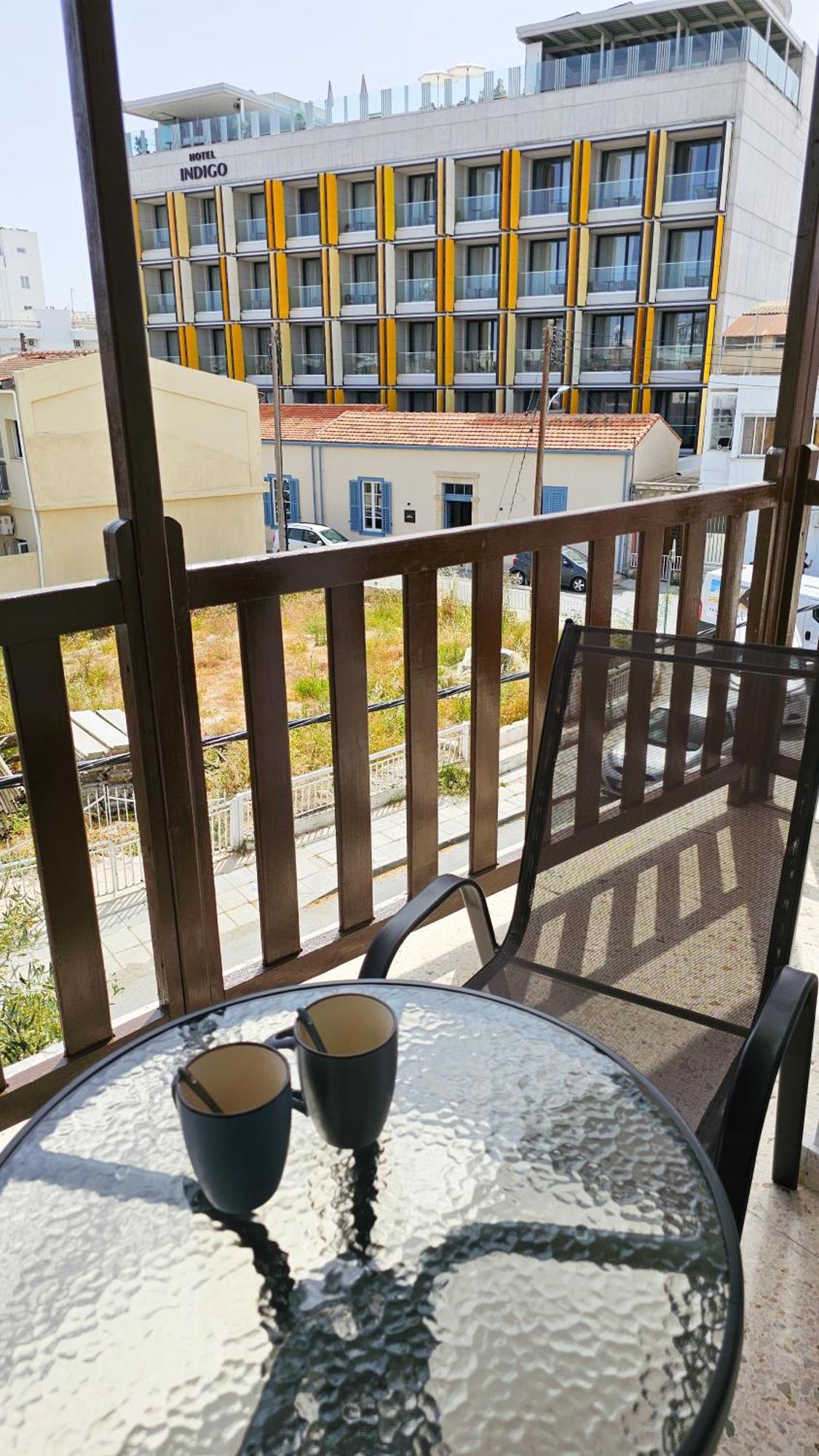 Sky Line City Apartment, 150M From Chabad Lubavitch 拉纳卡 外观 照片